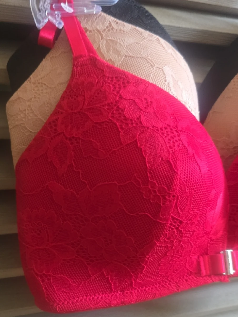 Rene Rofe Red Lace Push-Up Bra with Nude Lining - Picture 4 of 12